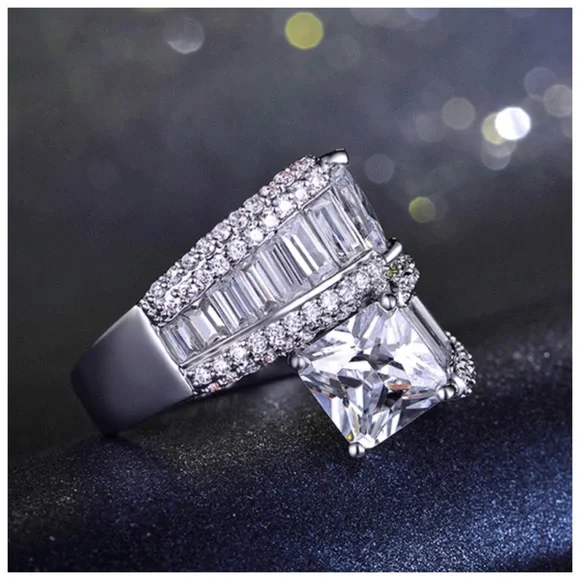 Swarovski Crystals The Sophia .925 Silver Ring - Picture 3 of 7